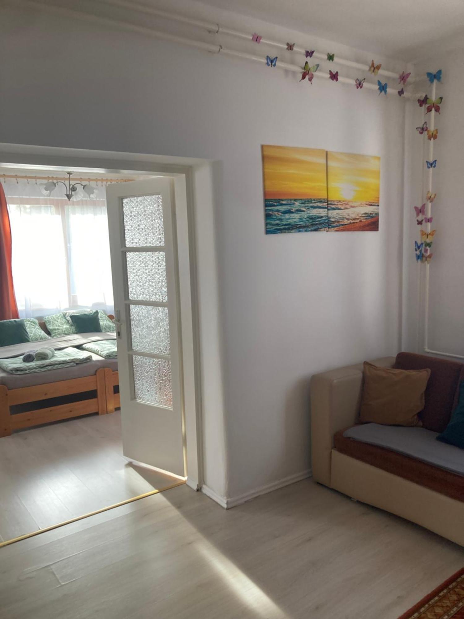 Tavaszpart Vendeghaz Apartment Seghedin Exterior foto